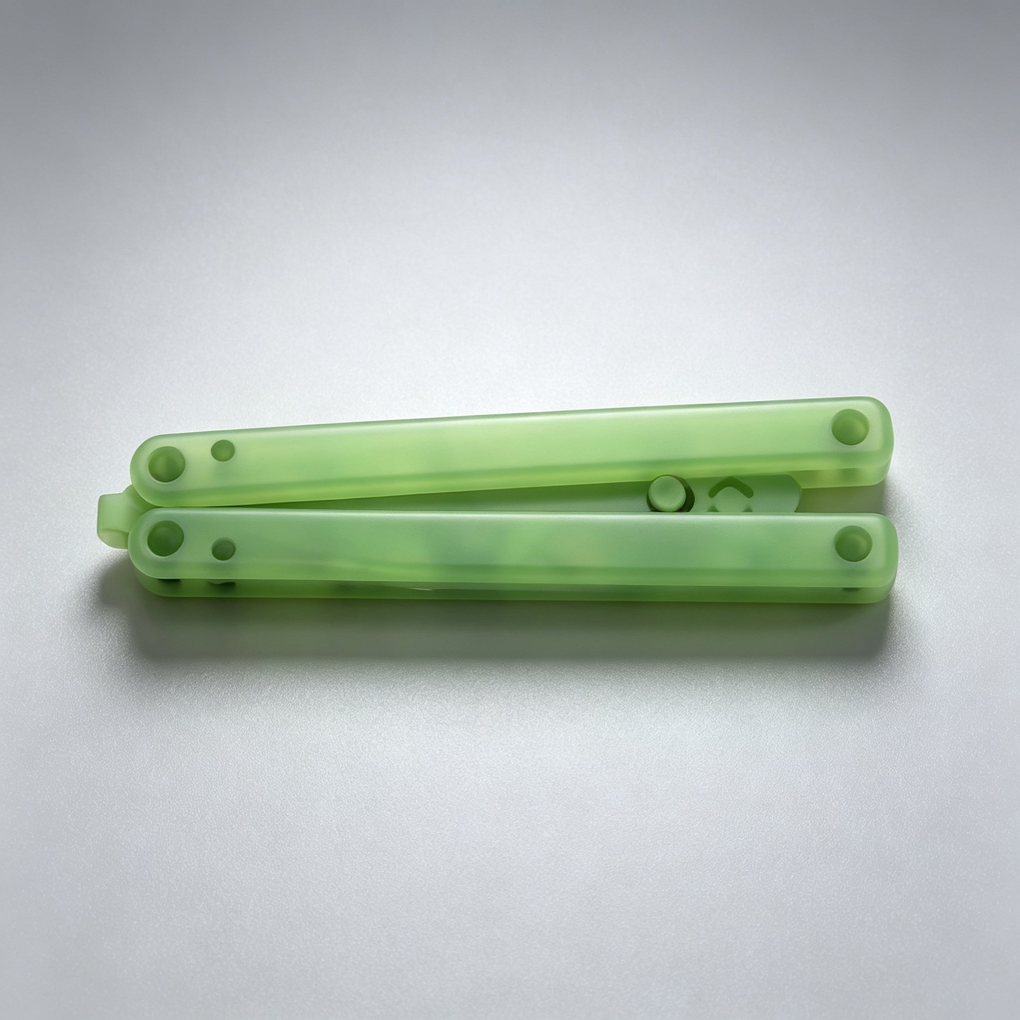 PH01 Butterfly Knife – Green Pattern