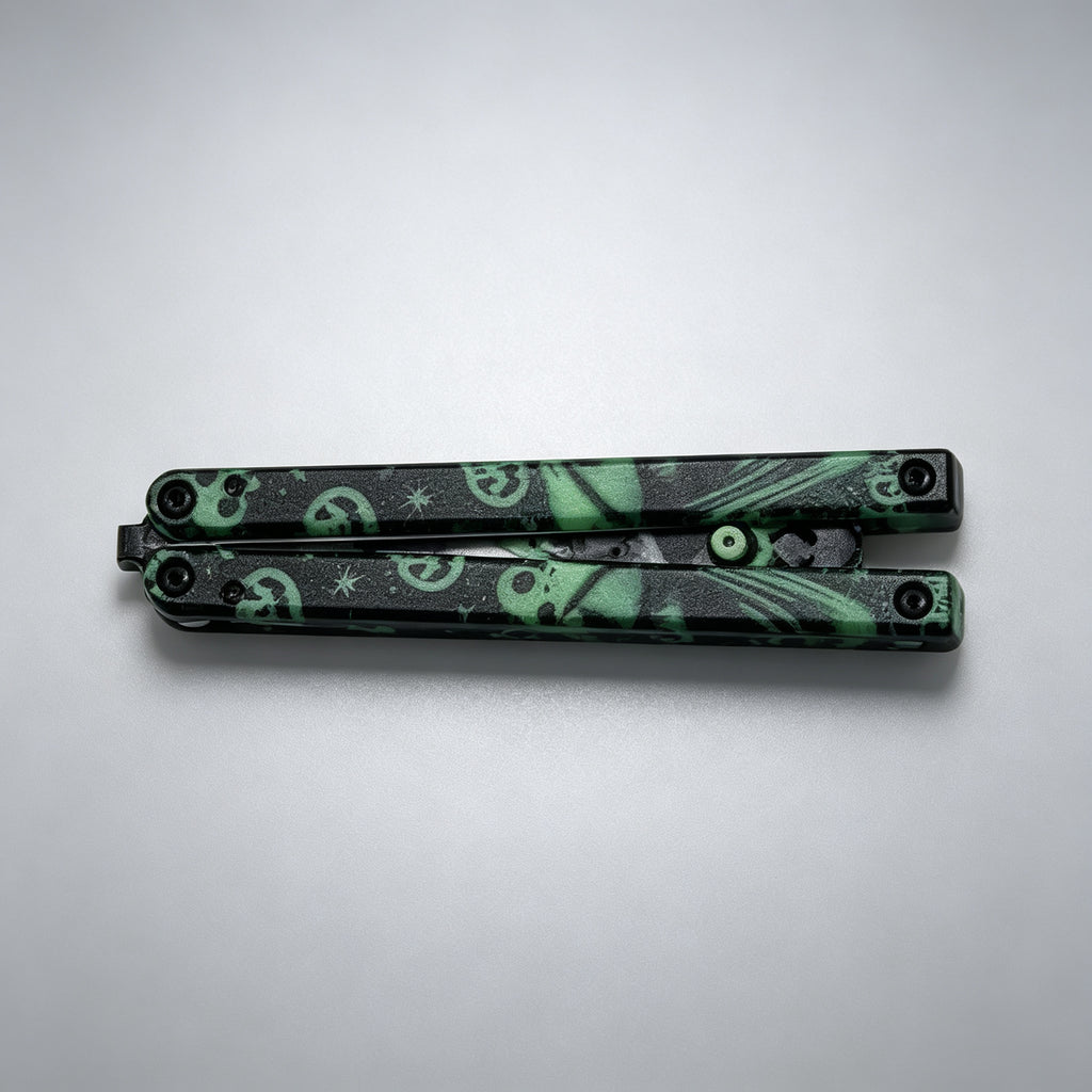 PH02 Butterfly Knife – Black Skull