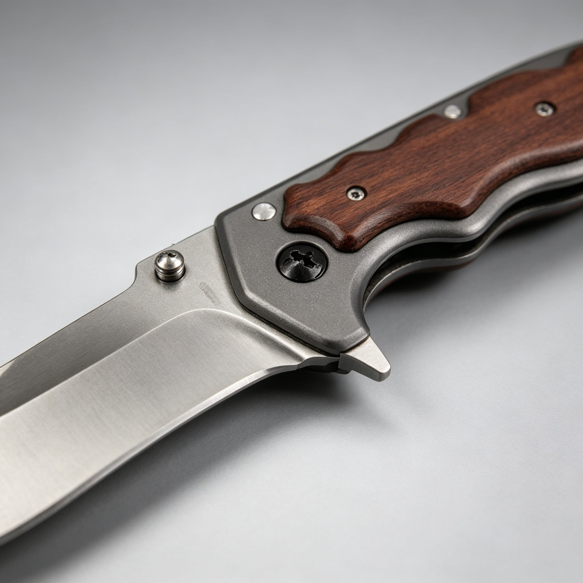 F66 Folding Knife – 222mm · 185g
