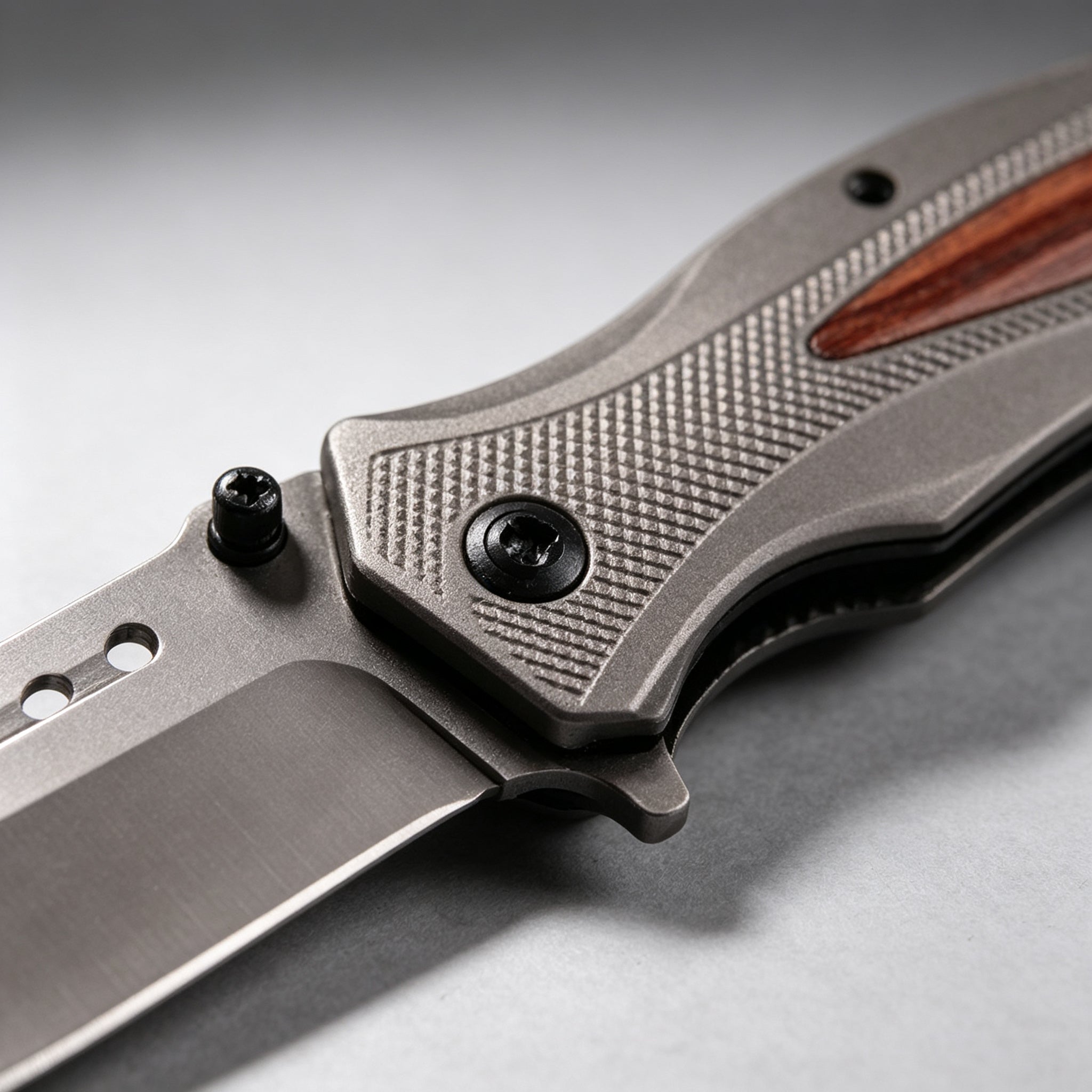 F85 Bearing Folding Knife – 228mm · 235g