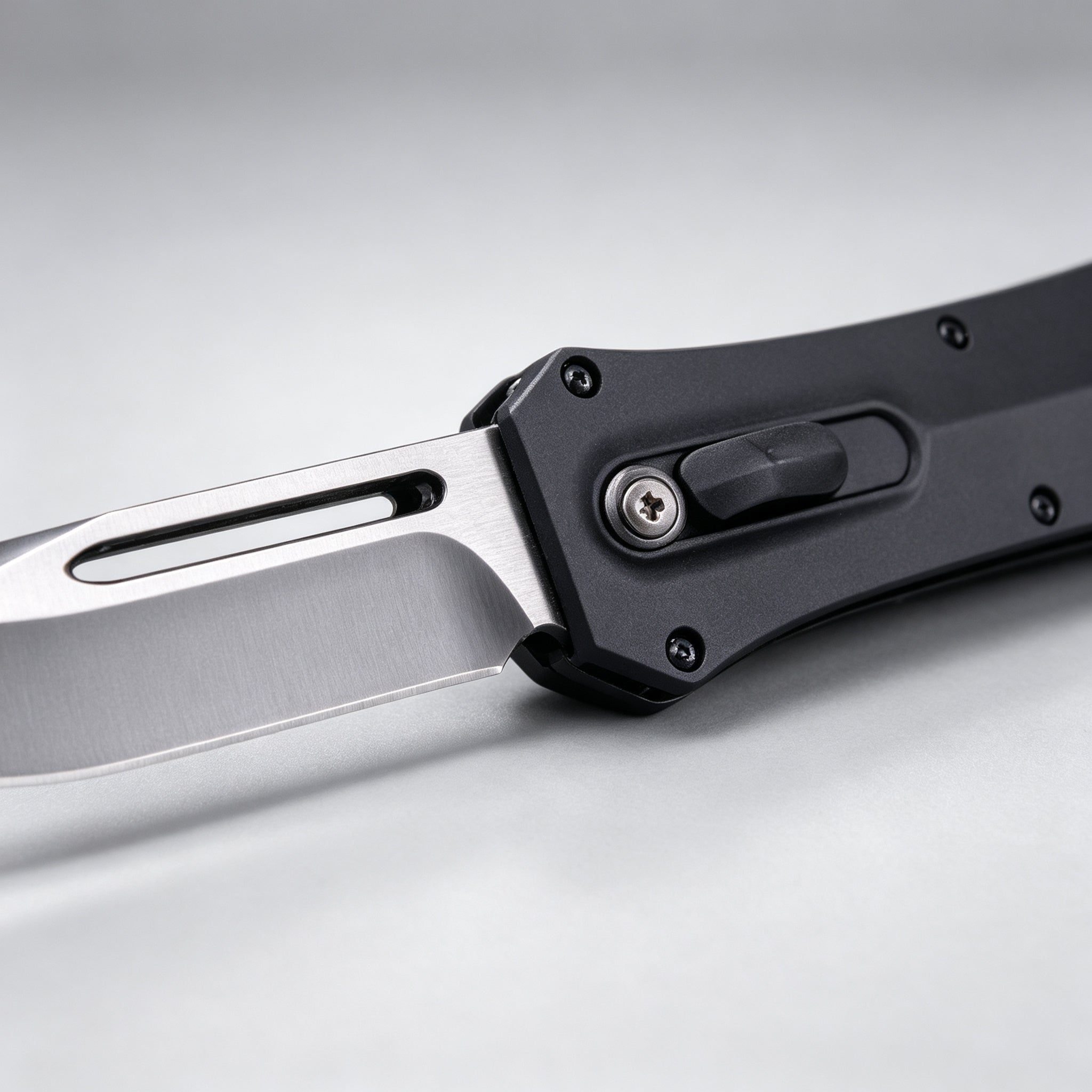 F151-2 Folding Knife Single-Edge – 198mm · 111g