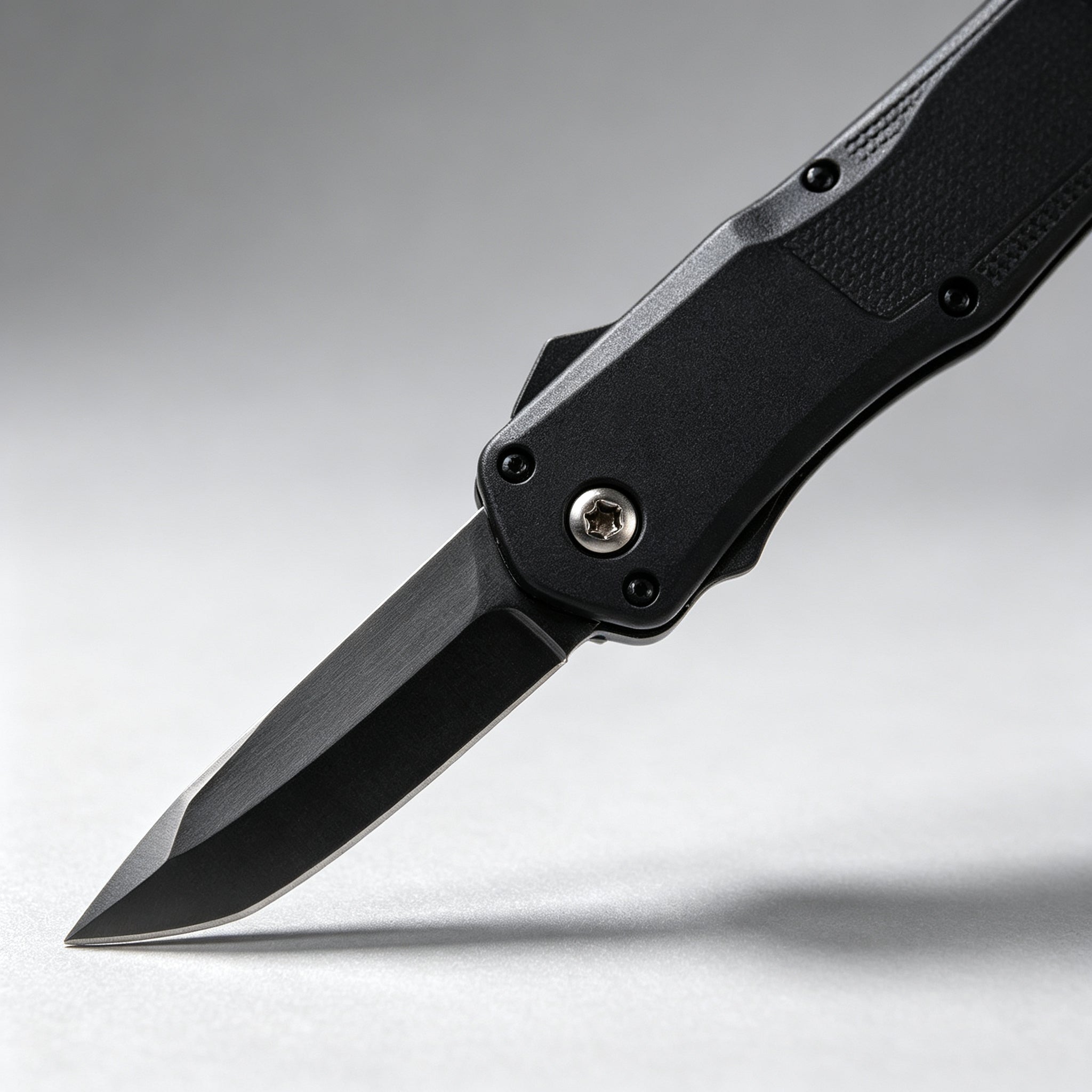 F204 Folding Knife – 218mm · 239g