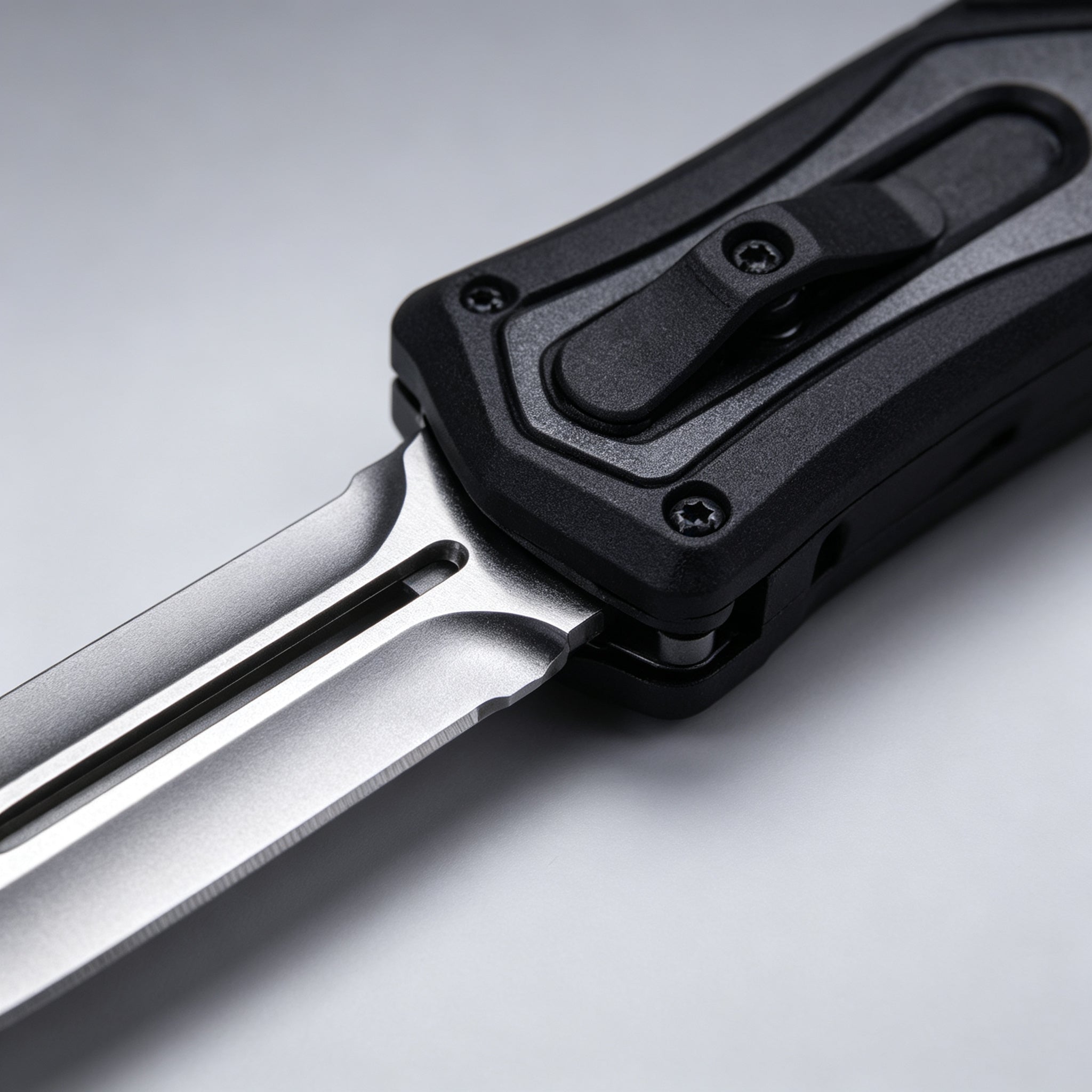 F132-1 Folding Knife – 215mm · 236g