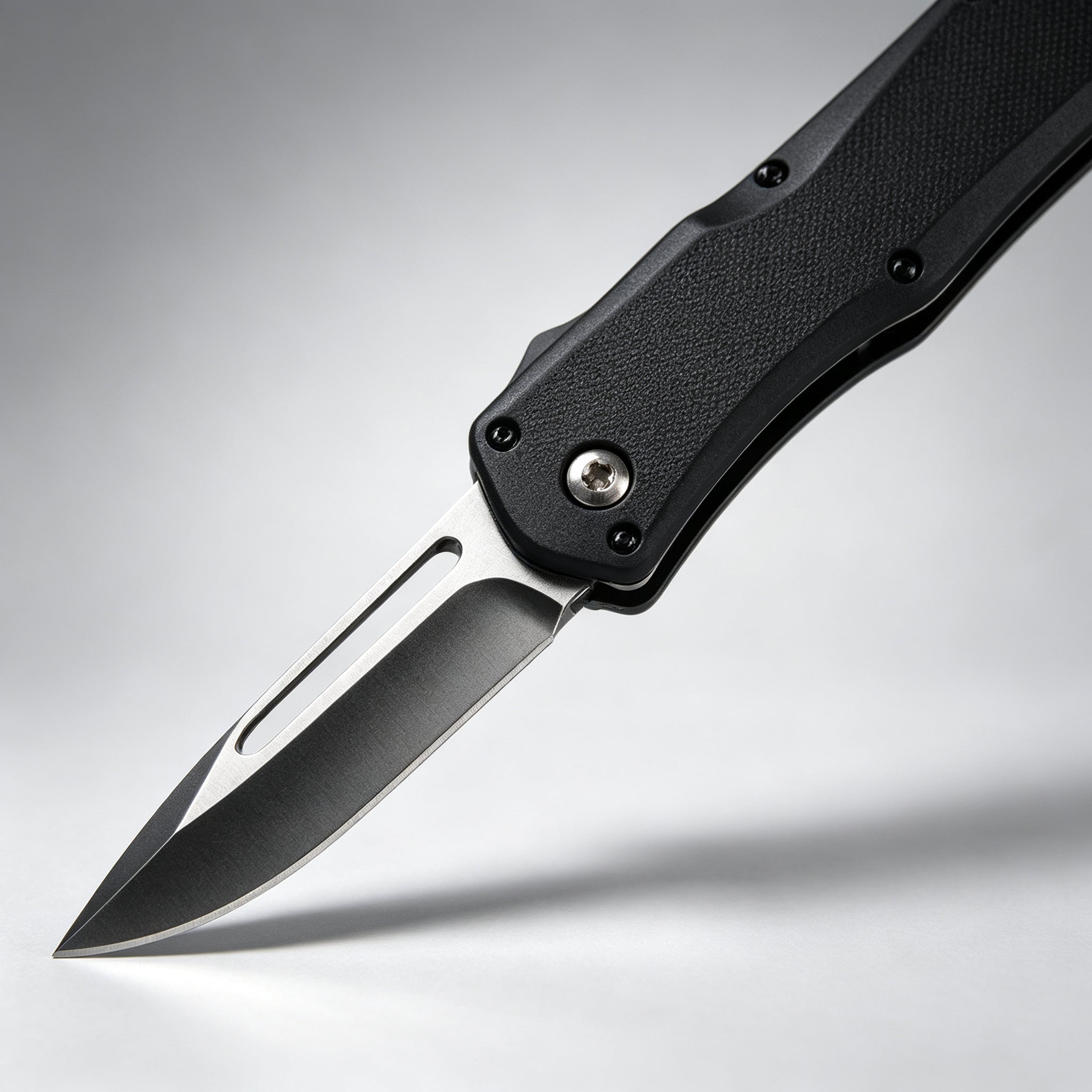 F203 Folding Knife – 221mm · 162g