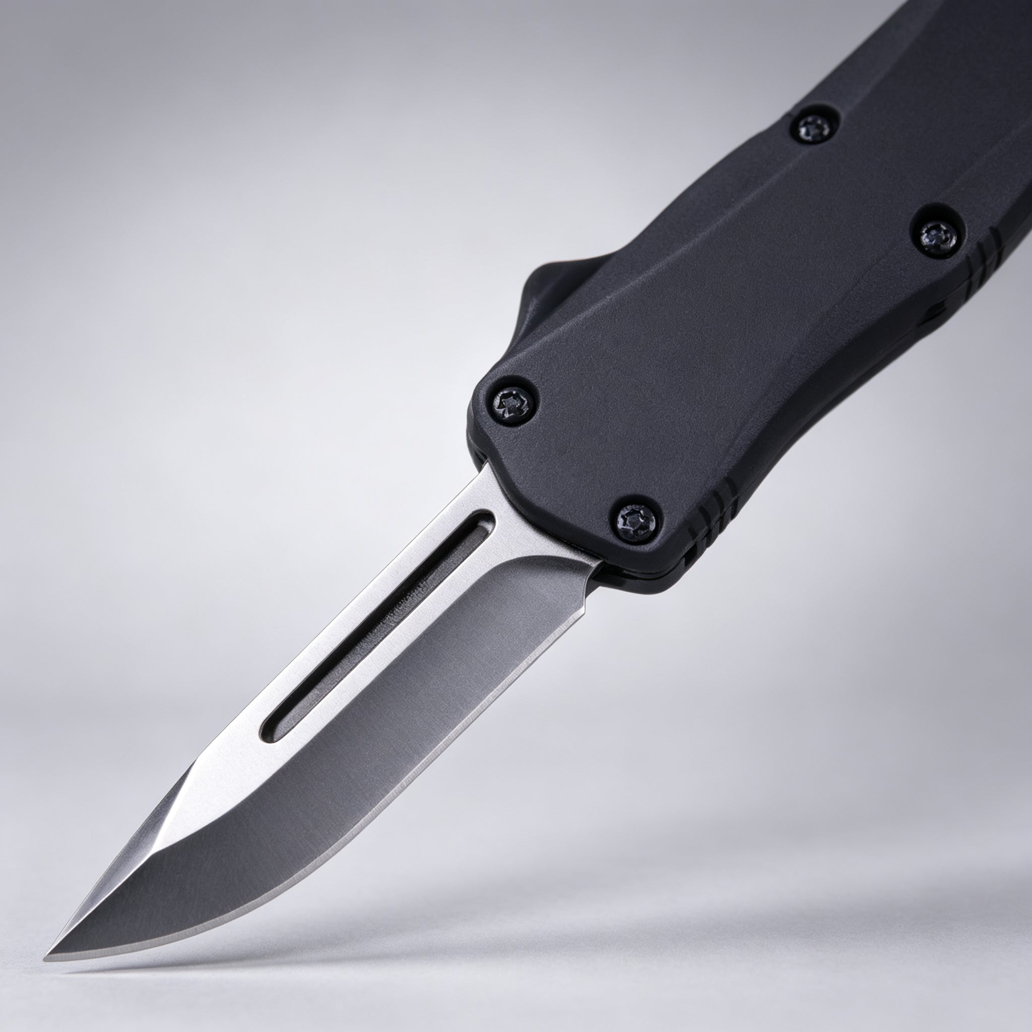 F155 Folding Knife Double-Edge Serrated – 175mm · 204g